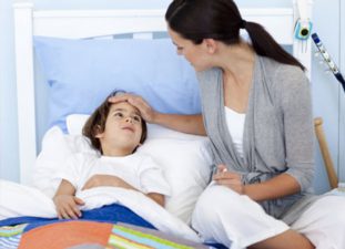 Родителям нужно быть очень внимательными к проявлению любых симптомов у детей и вовремя лечить гельминтозы