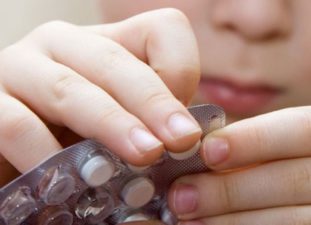 Тинидазол запрещено принимать детям, не достигшим 12-летнего возраста